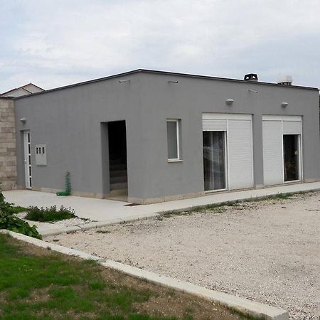 Apartments With A Parking Space Nin, Zadar - 13571 Екстериор снимка