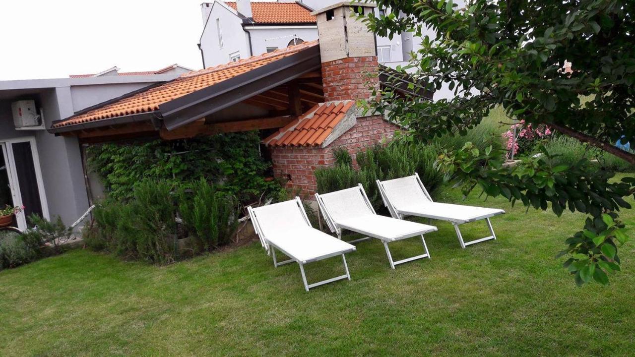 Apartments With A Parking Space Nin, Zadar - 13571 Екстериор снимка