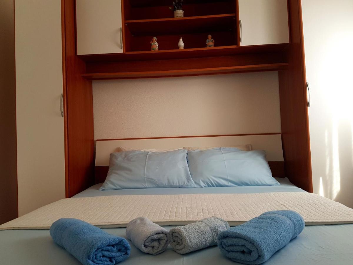 Apartments With A Parking Space Nin, Zadar - 13571 Екстериор снимка