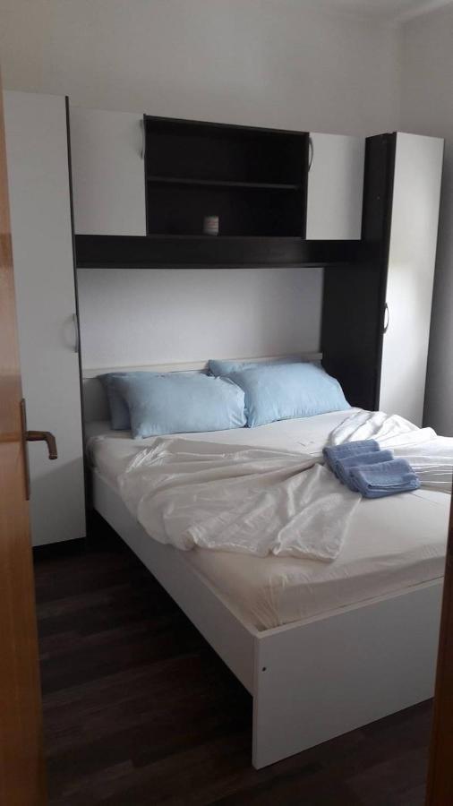 Apartments With A Parking Space Nin, Zadar - 13571 Екстериор снимка